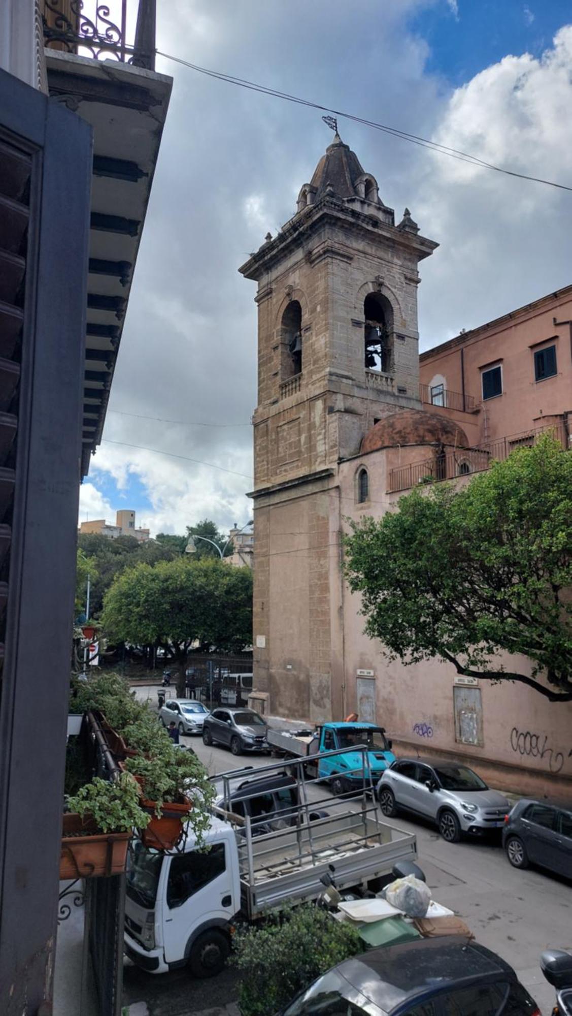 Casa Santoliva In Centro A Palermo Hotel Buitenkant foto