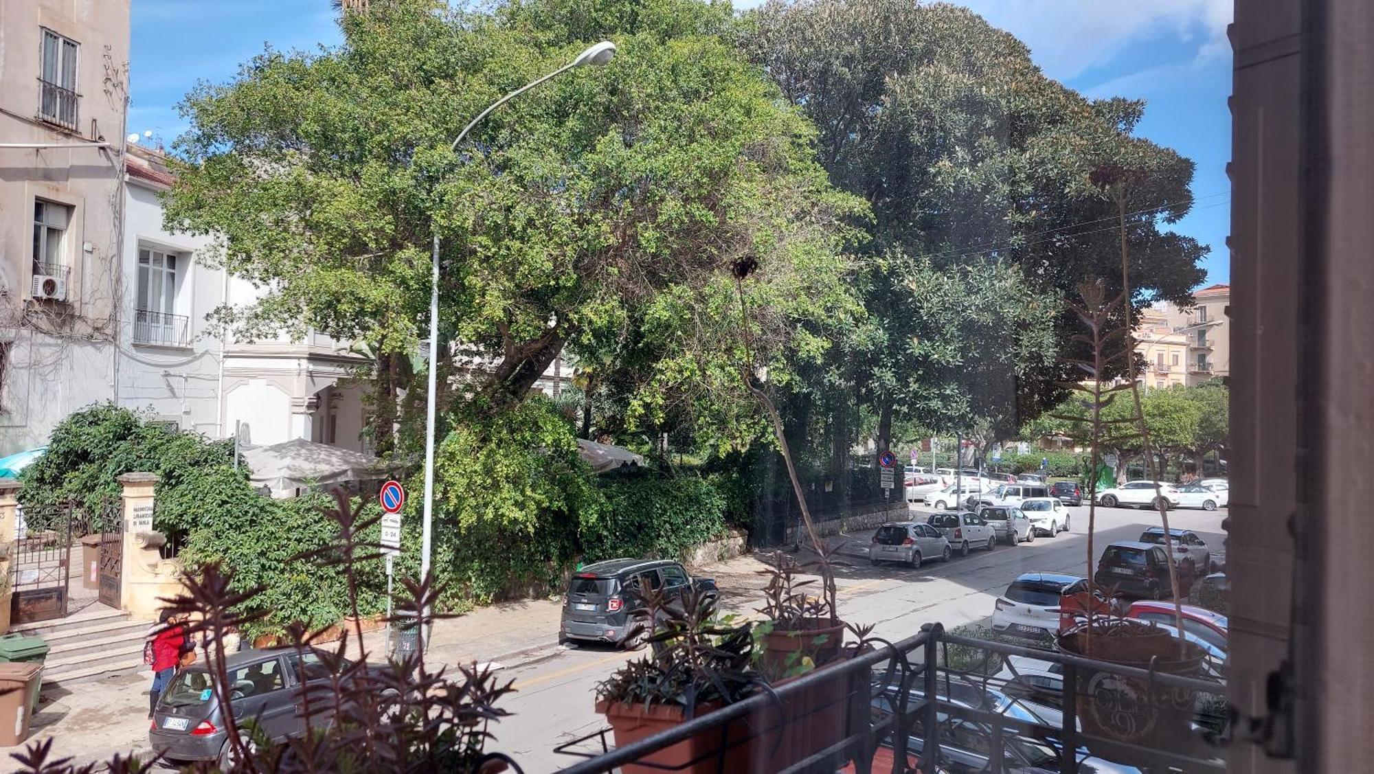 Casa Santoliva In Centro A Palermo Hotel Buitenkant foto